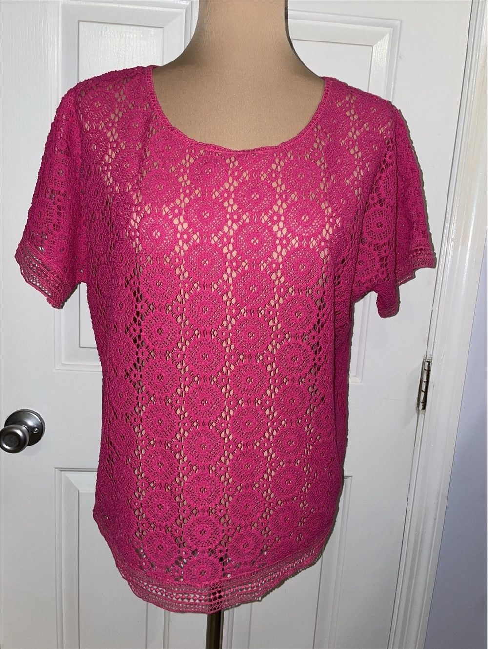 Chicos Womens Top 1 Size 8 M Pink Open Lace Crochet Round Neck Short Sleeve